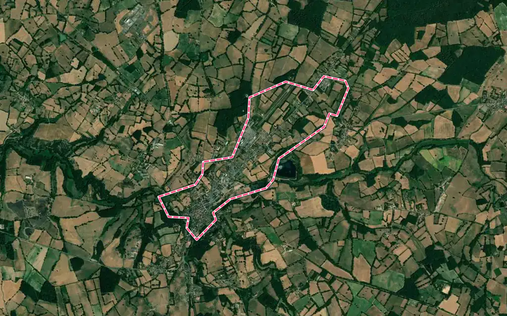 Vue satellite de Saint-Benoît-du-Sault avec ses contours administratifs