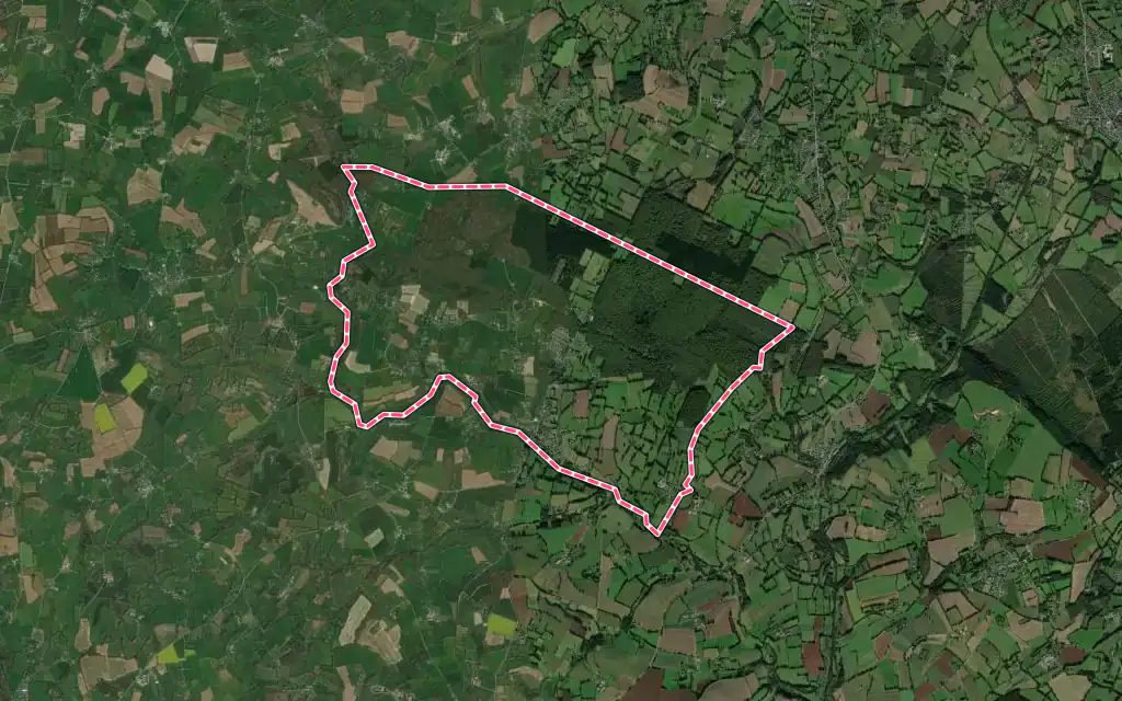 Vue satellite de Saint-Clair-de-Halouze avec ses contours administratifs
