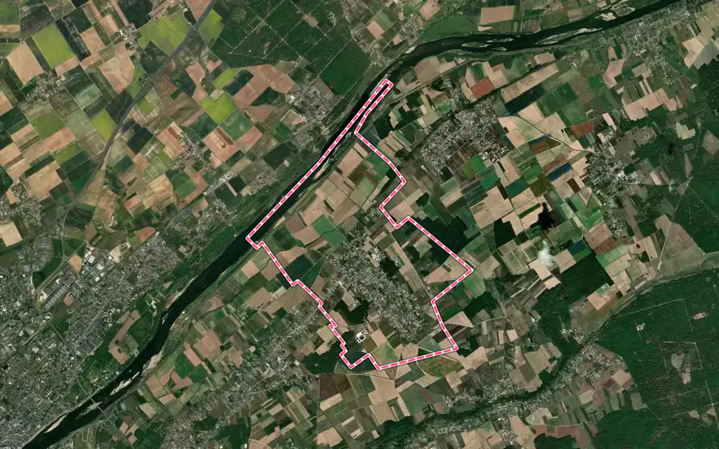 Vue satellite de Saint-Claude-de-Diray avec ses contours administratifs