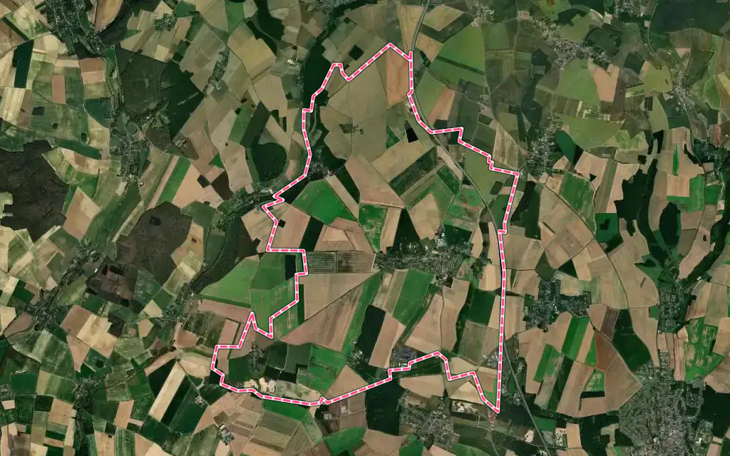 Vue satellite de Saint-Crépin-Ibouvillers avec ses contours administratifs