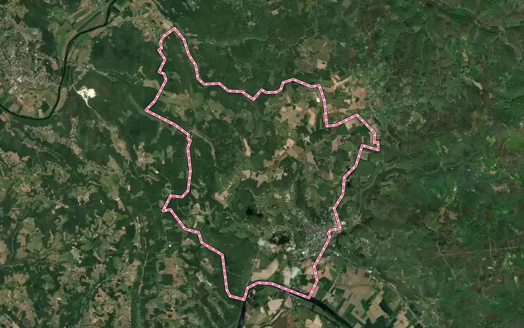 Vue satellite de Saint-Cyprien avec ses contours administratifs