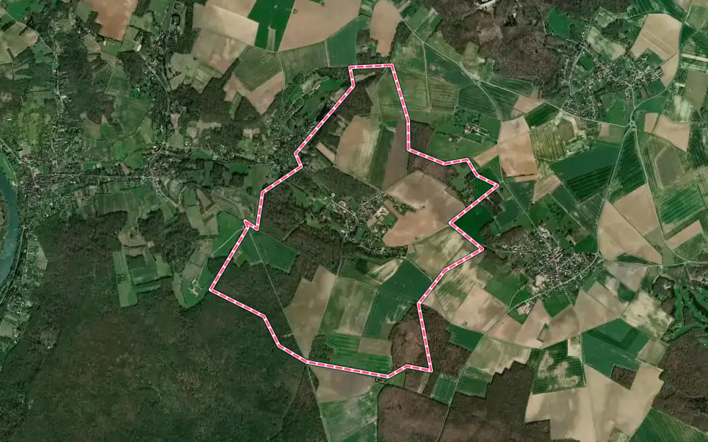 Vue satellite de Saint-Cyr-en-Arthies avec ses contours administratifs