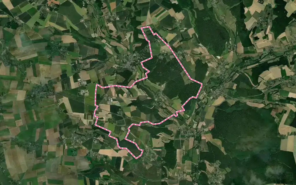 Vue satellite de Saint-Denis-le-Thiboult avec ses contours administratifs