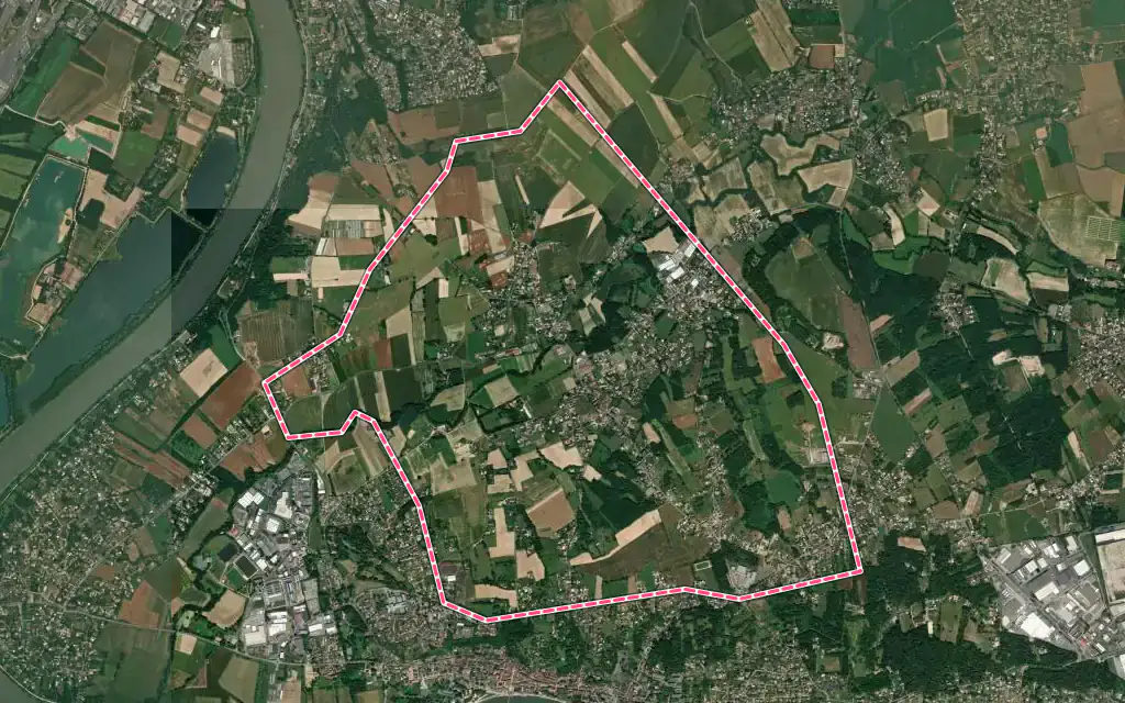 Vue satellite de Saint-Didier-de-Formans avec ses contours administratifs