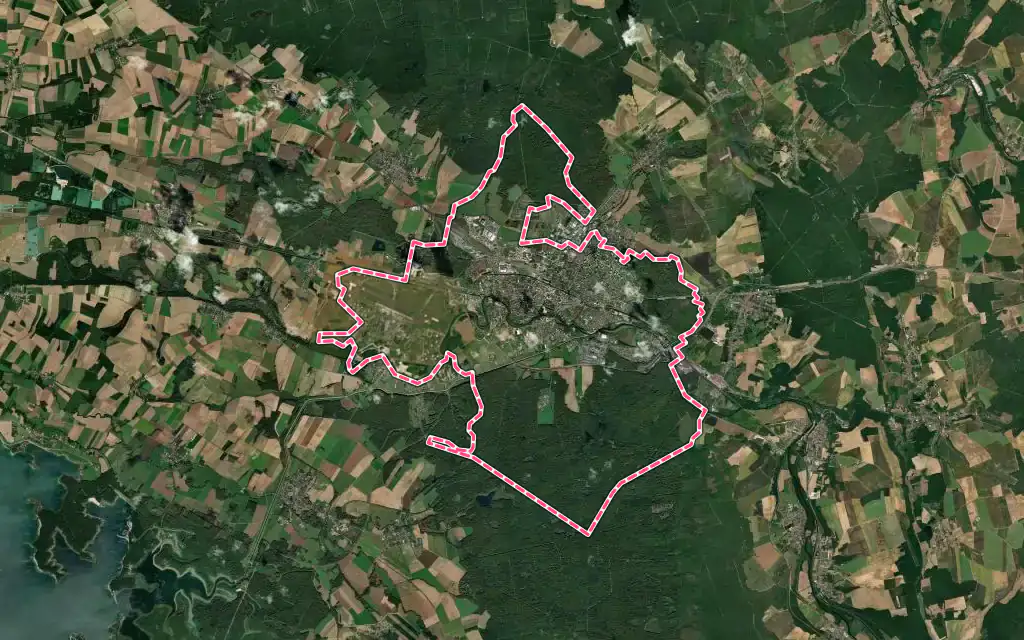 Vue satellite de Saint-Dizier avec ses contours administratifs