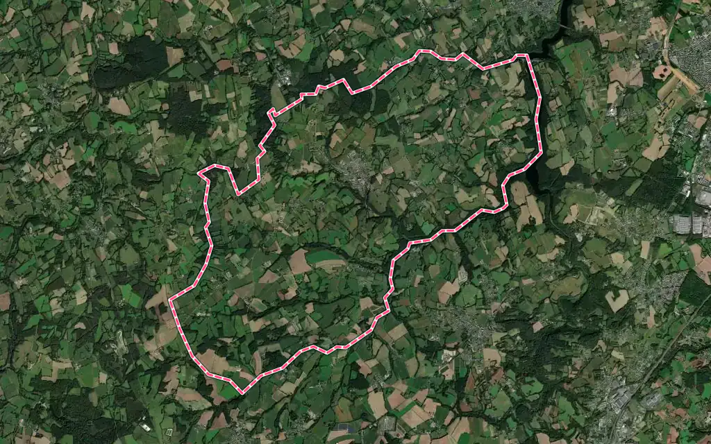 Vue satellite de Saint-Donan avec ses contours administratifs