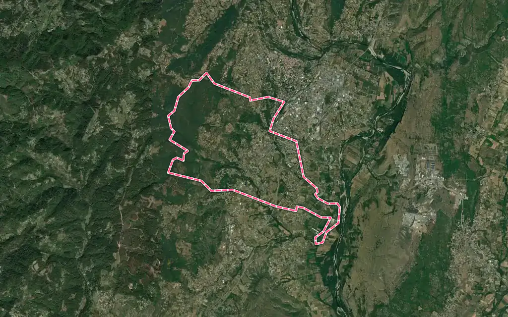 Vue satellite de Saint-Étienne-de-Fontbellon avec ses contours administratifs