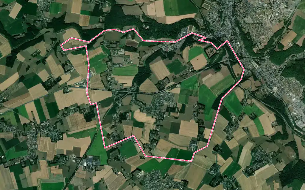 Vue satellite de Saint-Eustache-la-Forêt avec ses contours administratifs