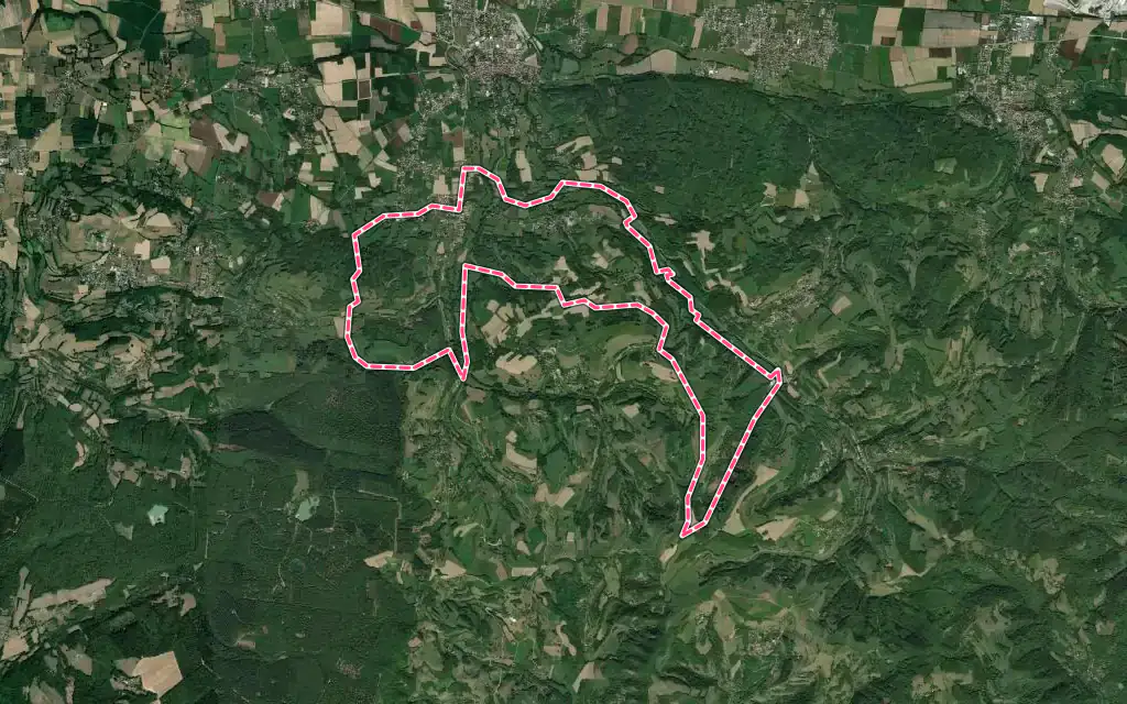 Vue satellite de Saint-Geoirs avec ses contours administratifs