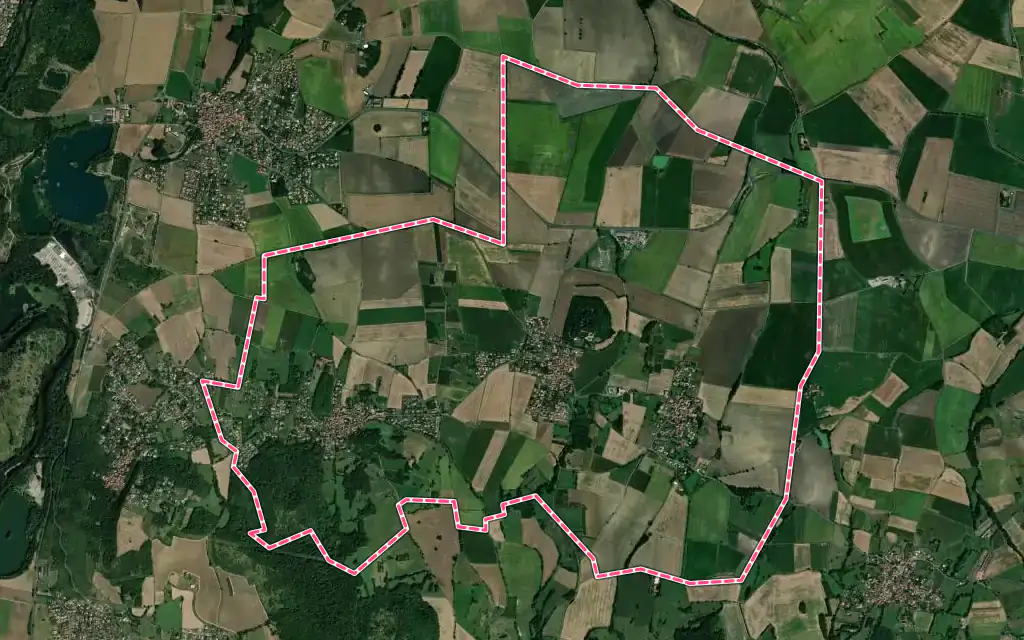 Vue satellite de Saint-Georges-sur-Allier avec ses contours administratifs