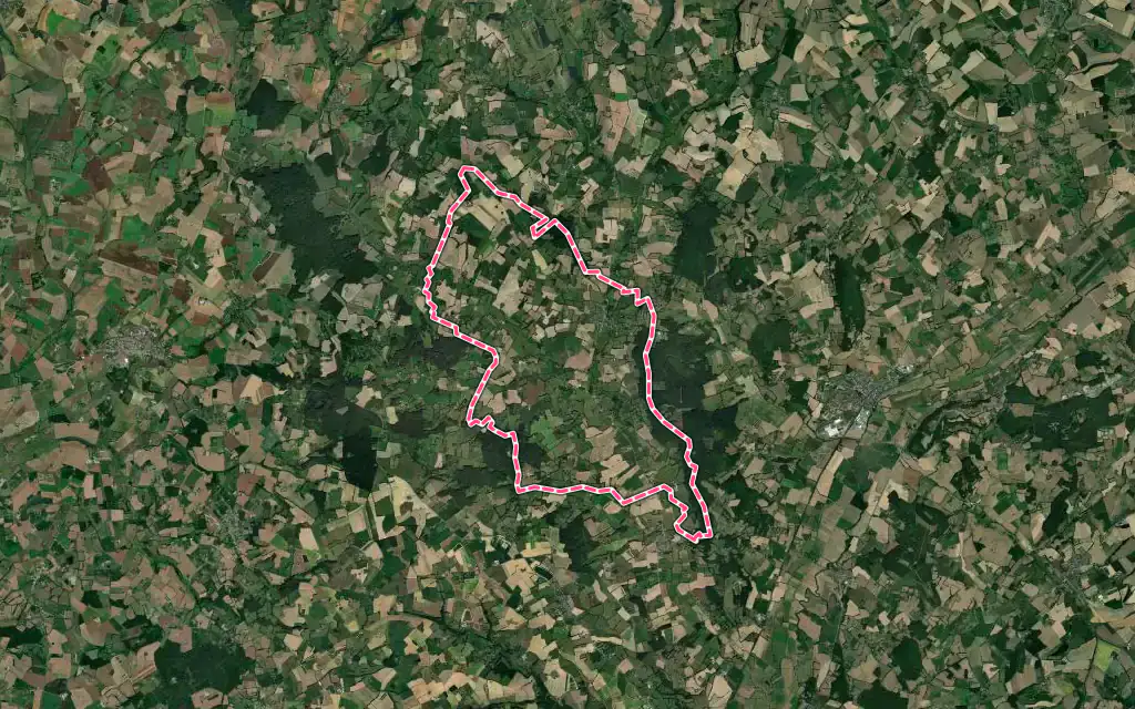 Vue satellite de Saint-Germain-de-la-Coudre avec ses contours administratifs