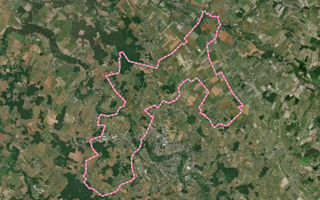 Vue satellite de Saint-Germain-de-Lusignan avec ses contours administratifs