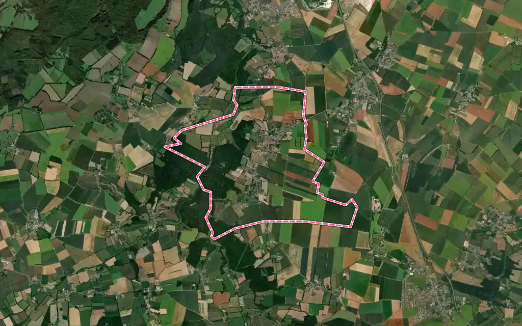 Vue satellite de Saint-Germain-le-Vasson avec ses contours administratifs