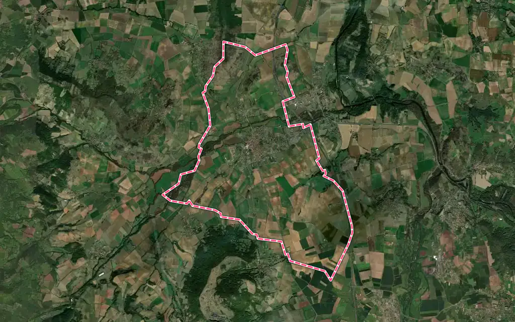 Vue satellite de Saint-Germain-Lembron avec ses contours administratifs