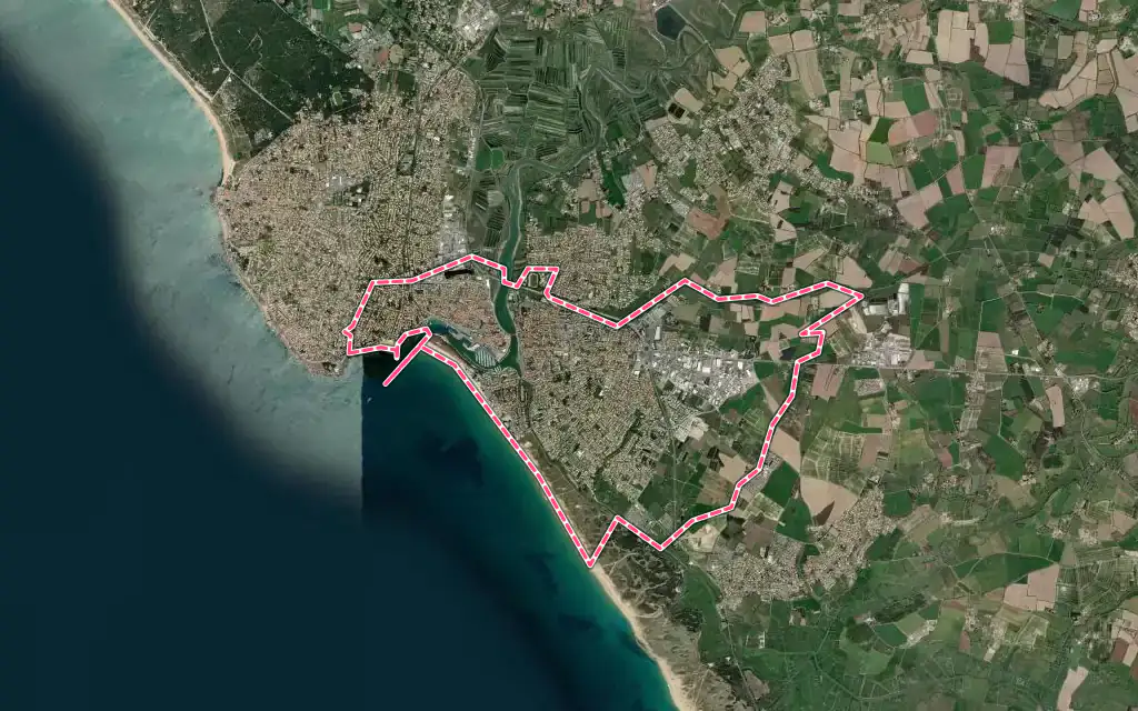 Vue satellite de Saint-Gilles-Croix-de-Vie avec ses contours administratifs
