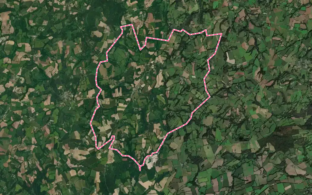 Vue satellite de Saint-Gilles-Pligeaux avec ses contours administratifs