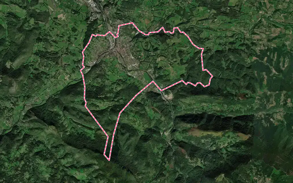 Vue satellite de Saint-Girons avec ses contours administratifs