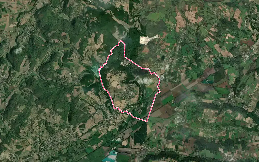 Vue satellite de Saint-Hilaire-de-Brens avec ses contours administratifs