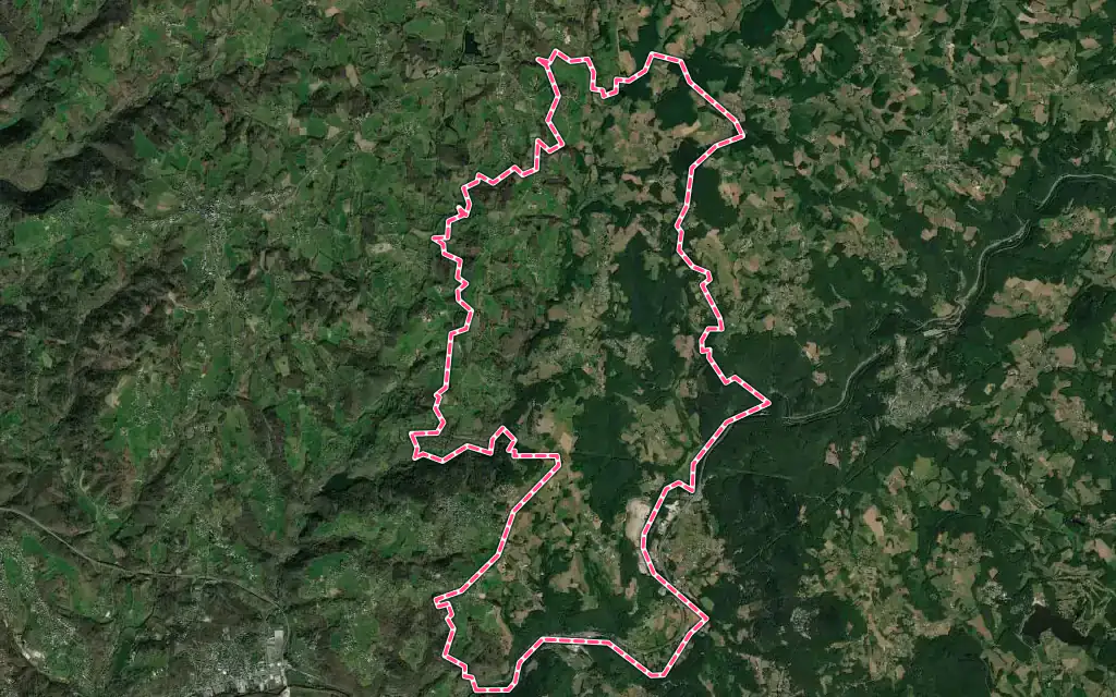 Vue satellite de Saint-Hilaire-Peyroux avec ses contours administratifs