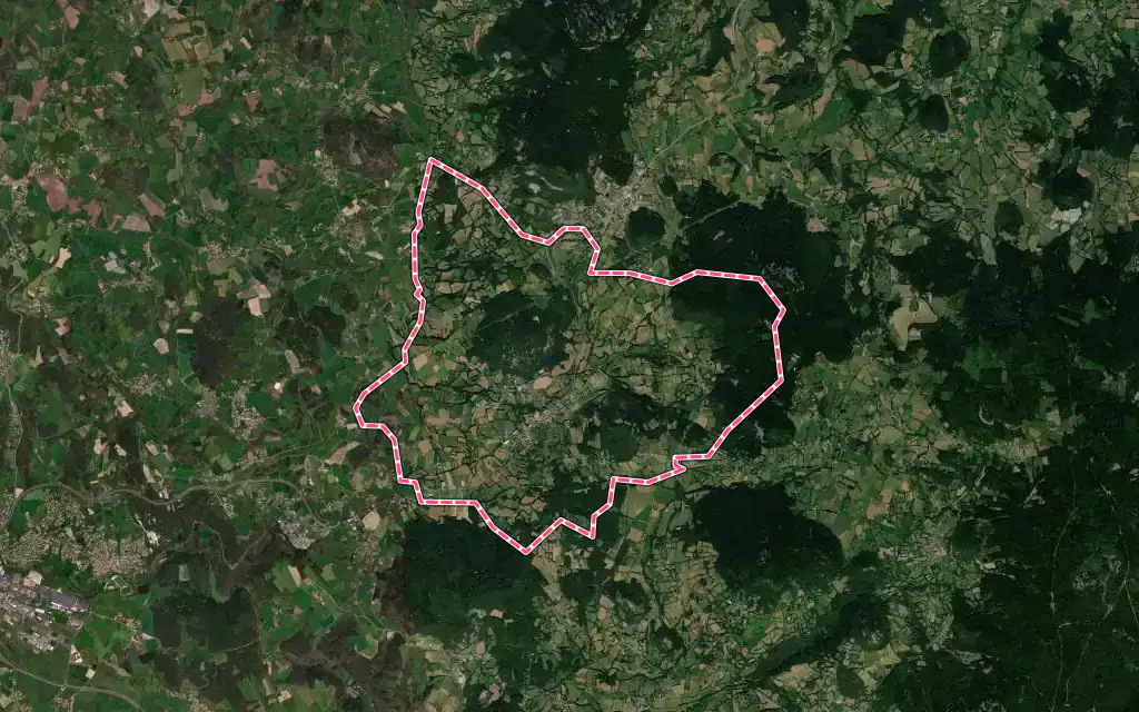 Vue satellite de Saint-Hostien avec ses contours administratifs