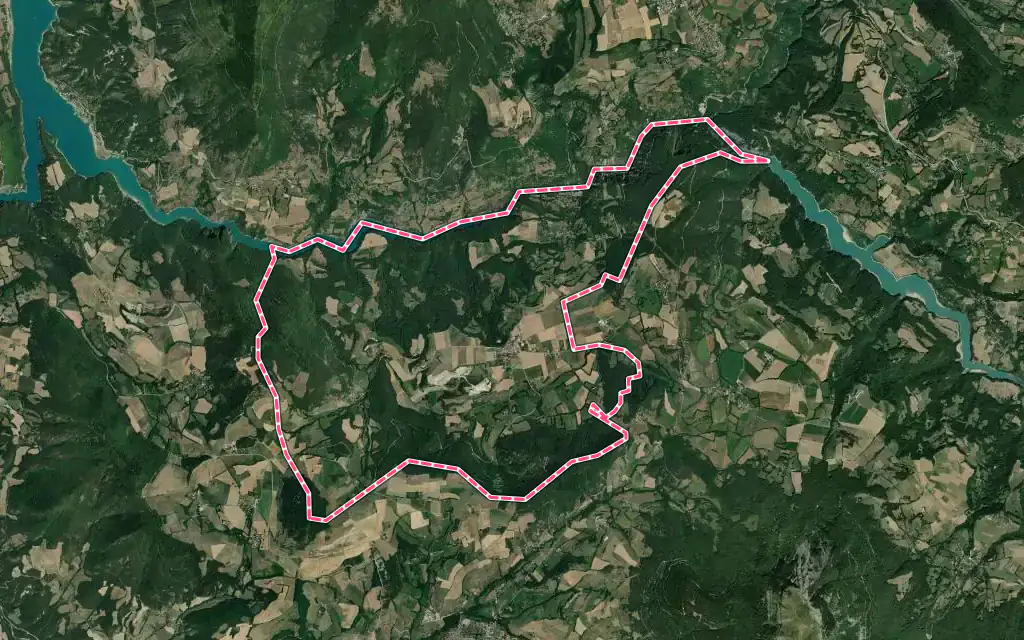 Vue satellite de Saint-Jean-d'Hérans avec ses contours administratifs
