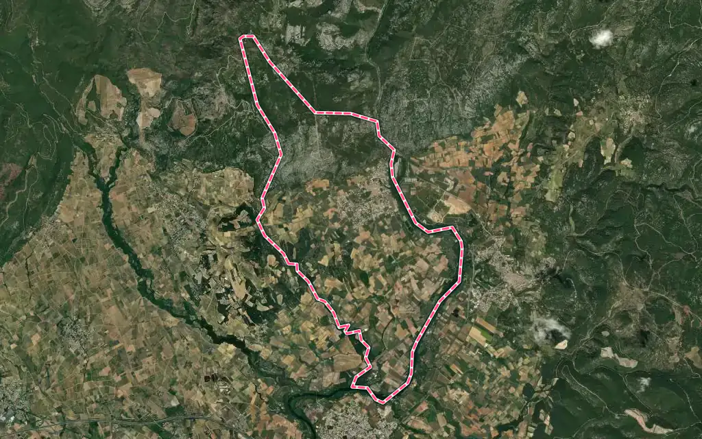 Vue satellite de Saint-Jean-de-Fos avec ses contours administratifs