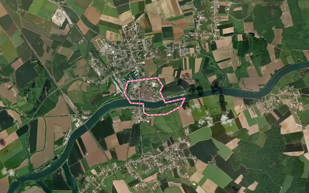 Vue satellite de Saint-Jean-de-Losne avec ses contours administratifs