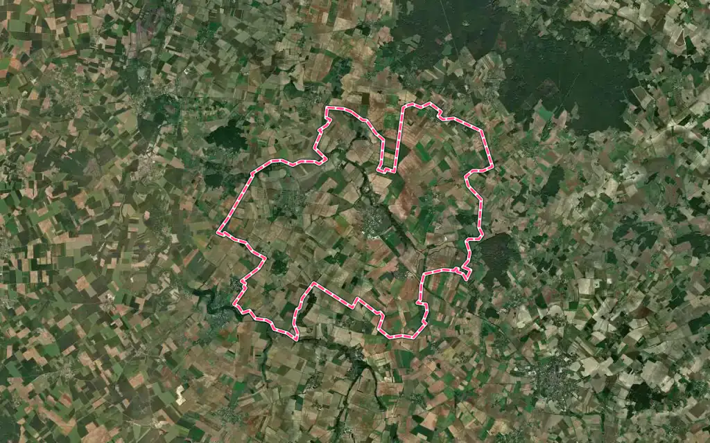 Vue satellite de Saint-Jean-de-Sauves avec ses contours administratifs