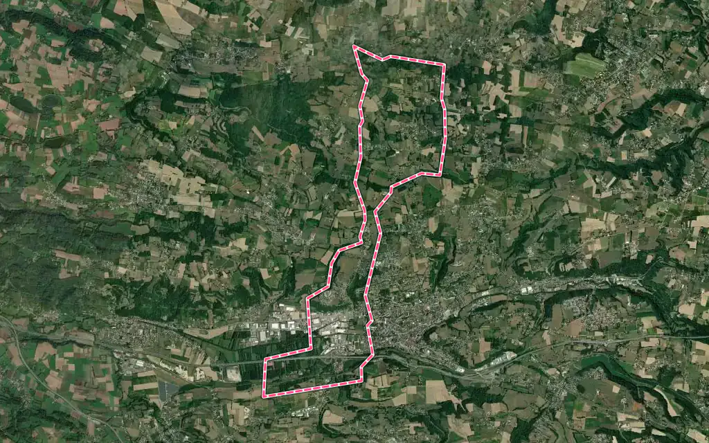 Vue satellite de Saint-Jean-de-Soudain avec ses contours administratifs