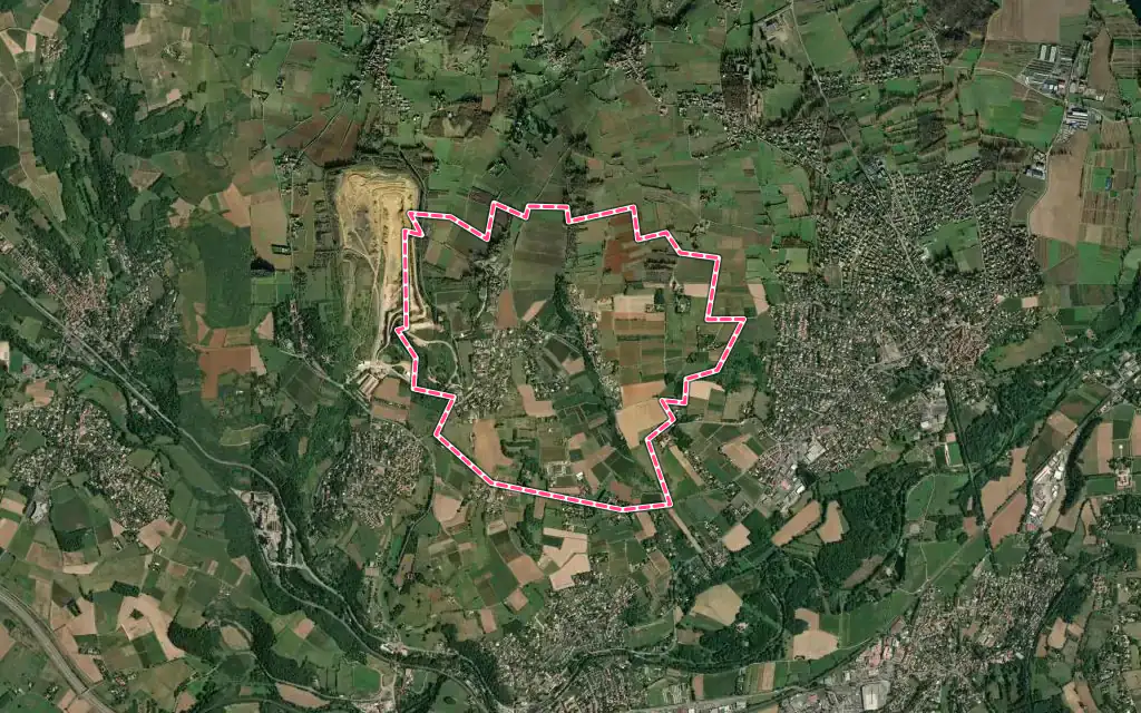 Vue satellite de Saint-Jean-des-Vignes avec ses contours administratifs
