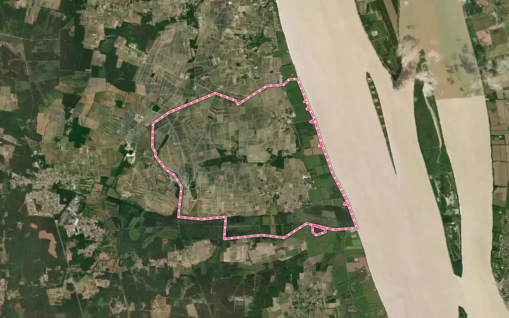 Vue satellite de Saint-Julien-Beychevelle avec ses contours administratifs