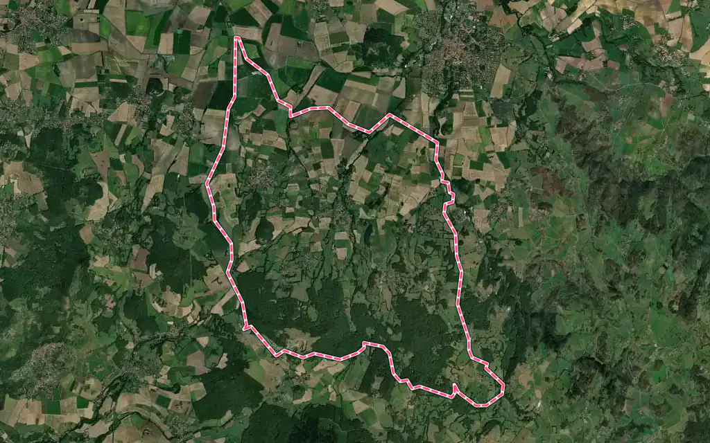 Vue satellite de Saint-Julien-de-Coppel avec ses contours administratifs