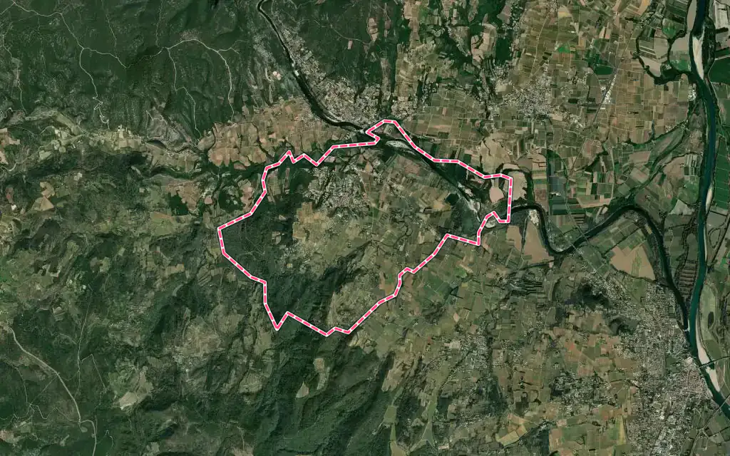 Vue satellite de Saint-Julien-de-Peyrolas avec ses contours administratifs