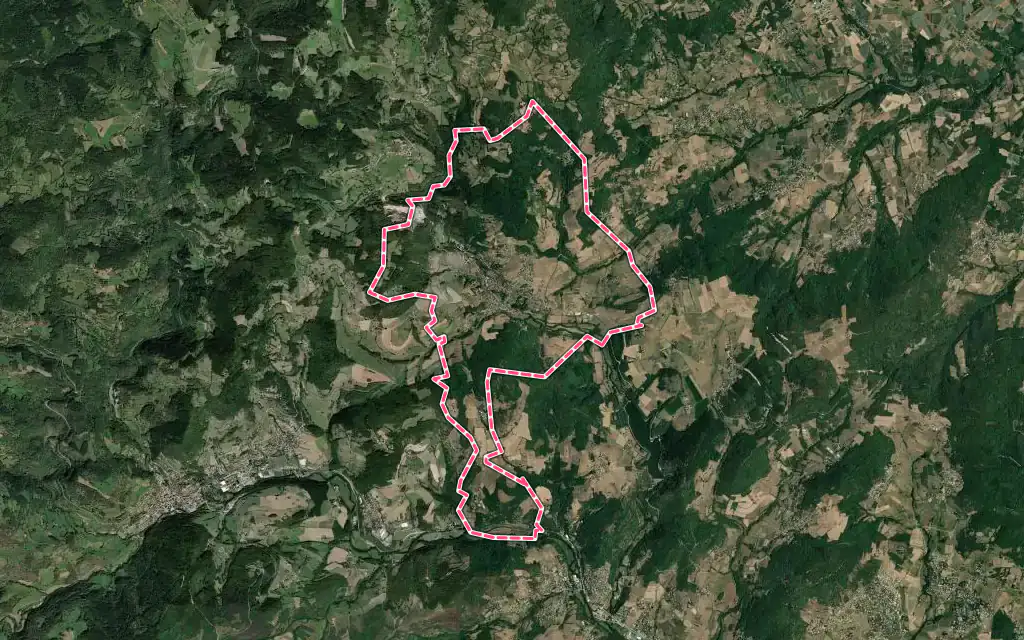 Vue satellite de Saint-Julien-Molin-Molette avec ses contours administratifs