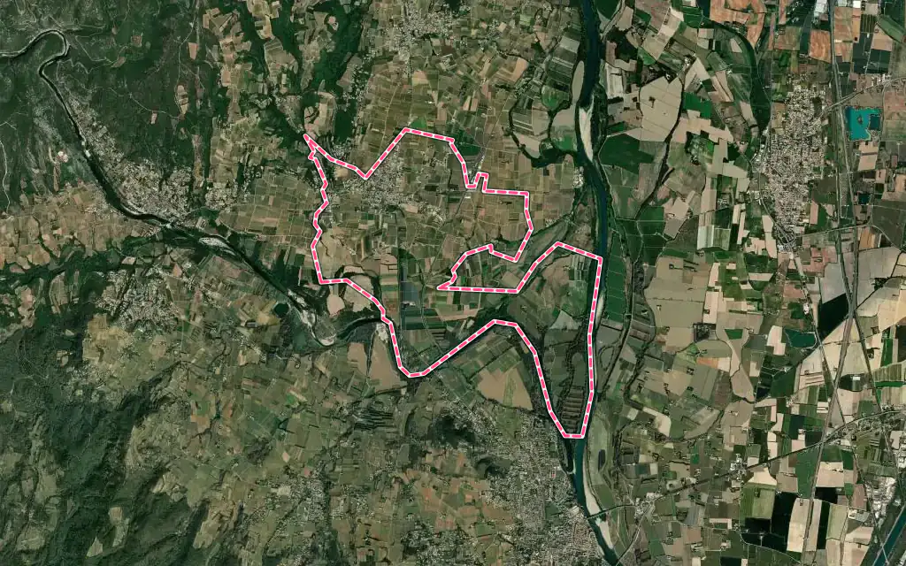 Vue satellite de Saint-Just-d'Ardèche avec ses contours administratifs