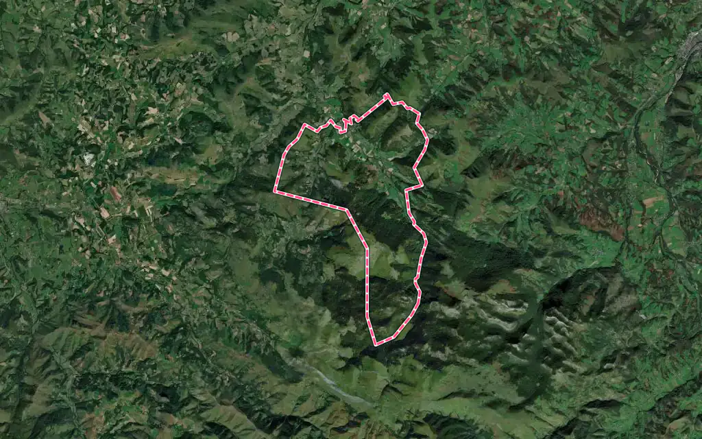 Vue satellite de Saint-Just-Ibarre avec ses contours administratifs