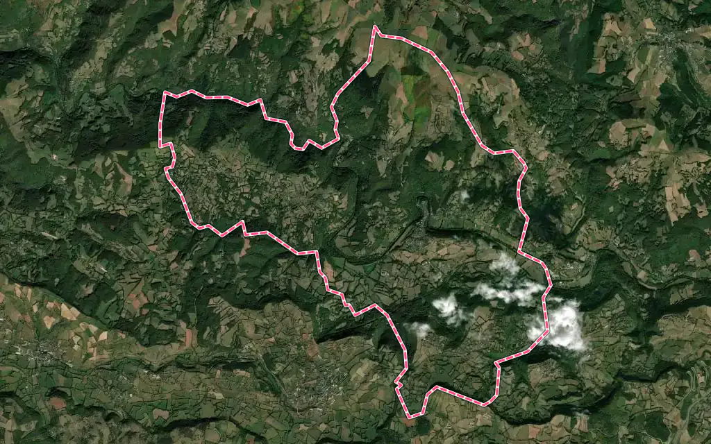 Vue satellite de Saint-Laurent-d'Olt avec ses contours administratifs