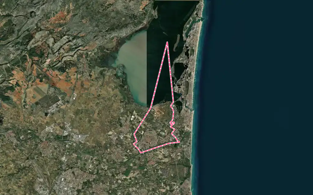 Vue satellite de Saint-Laurent-de-la-Salanque avec ses contours administratifs