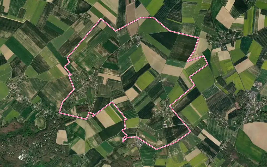 Vue satellite de Saint-Laurent-la-Gâtine avec ses contours administratifs
