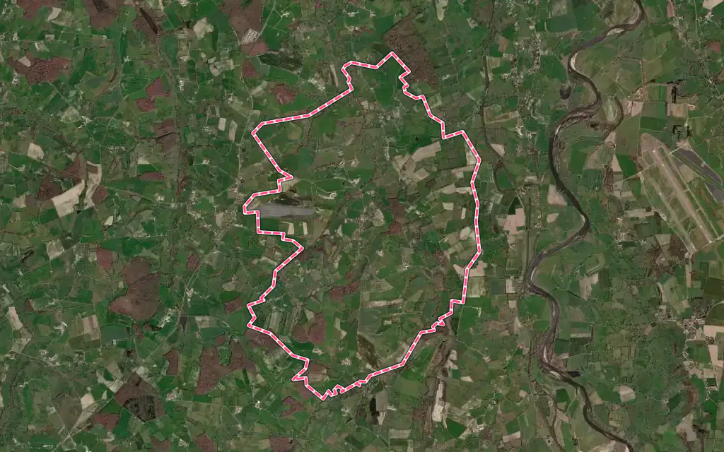 Vue satellite de Saint-Léger-sur-Vouzance avec ses contours administratifs