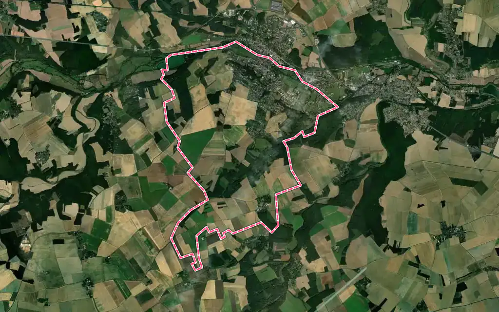 Vue satellite de Saint-Lubin-des-Joncherets avec ses contours administratifs