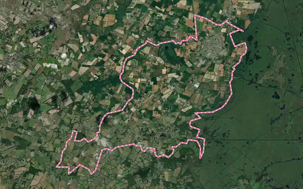 Vue satellite de Saint-Lyphard avec ses contours administratifs