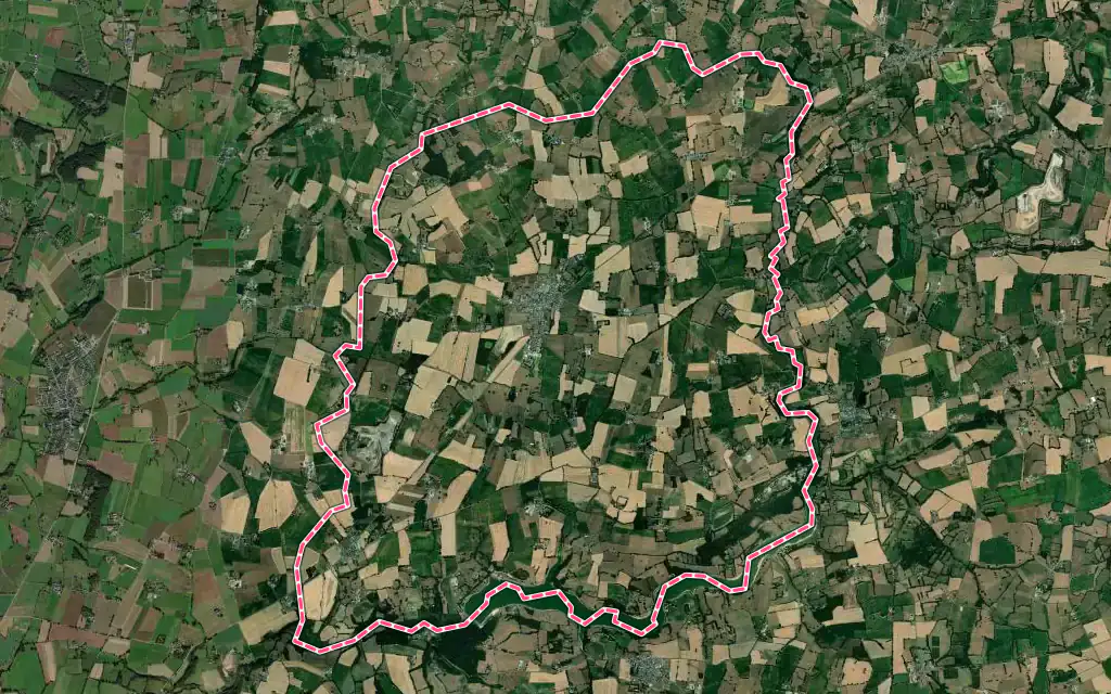 Vue satellite de Saint-M'Hervé avec ses contours administratifs