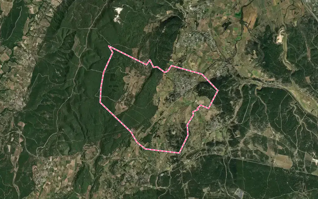 Vue satellite de Saint-Mamert-du-Gard avec ses contours administratifs