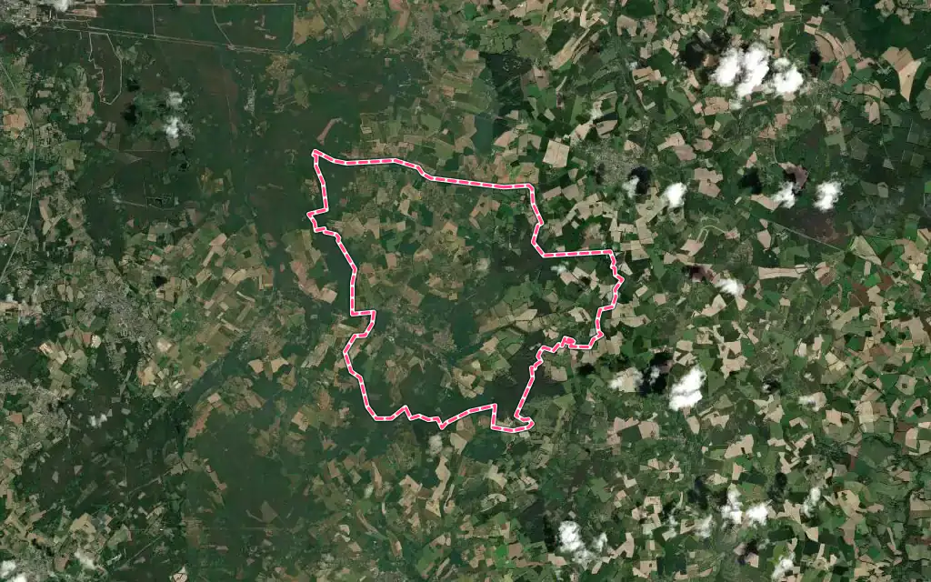 Vue satellite de Saint-Mars-de-Locquenay avec ses contours administratifs