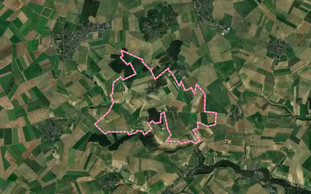 Vue satellite de Saint-Martin-aux-Bois avec ses contours administratifs