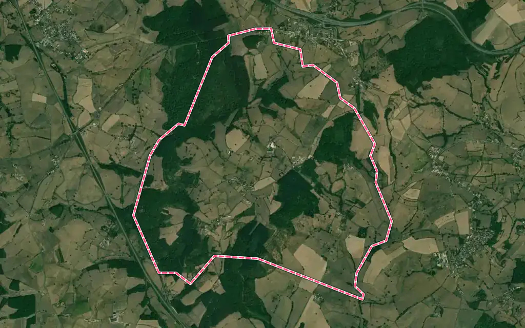 Vue satellite de Saint-Martin-d'Auxy avec ses contours administratifs