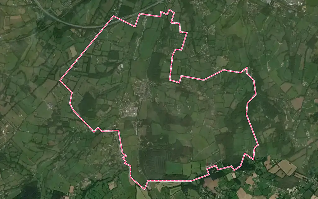 Vue satellite de Saint-Martin-de-la-Lieue avec ses contours administratifs