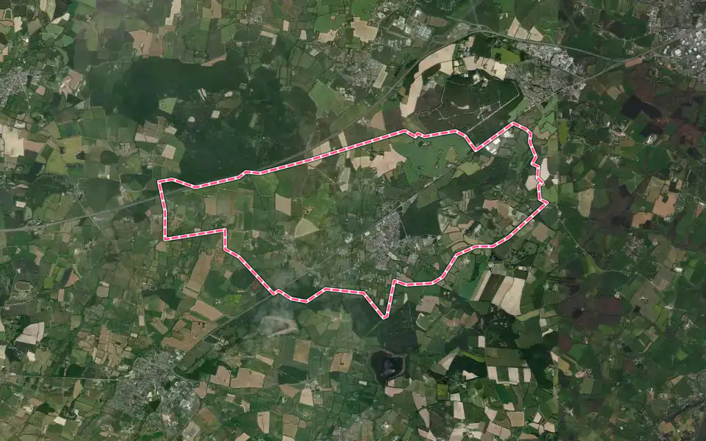 Vue satellite de Saint-Martin-du-Fouilloux avec ses contours administratifs