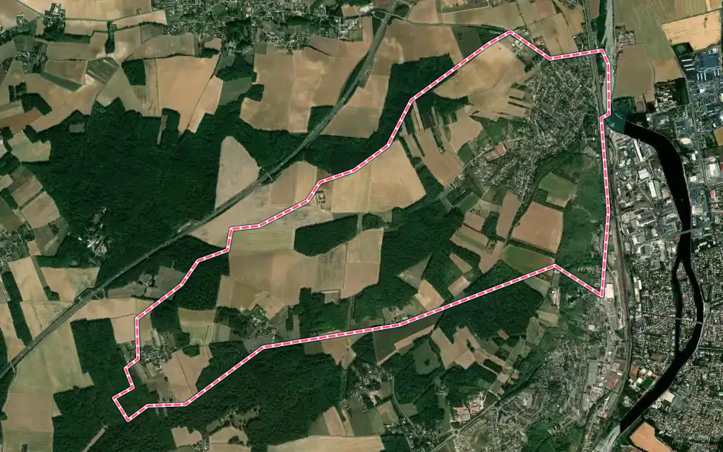 Vue satellite de Saint-Martin-du-Tertre avec ses contours administratifs